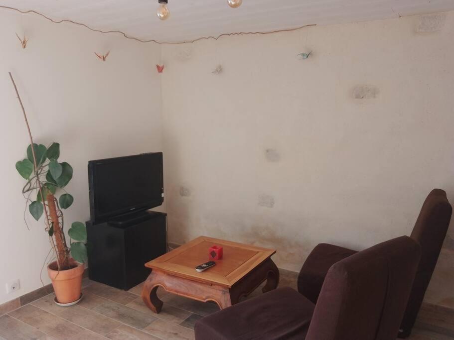 Logement Renove Proche Foret Baud Экстерьер фото